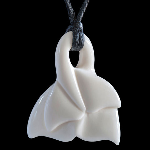 Maori Carved Manta Ray Bone Carving Pendant from New Zealand 