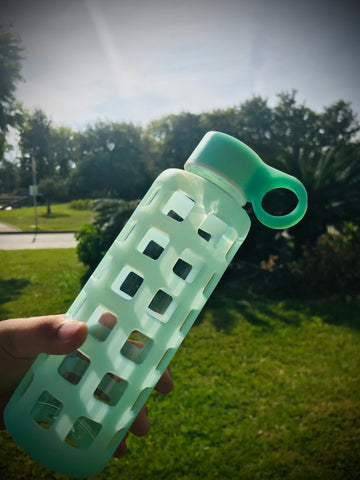 Purifyou bottle outdoor