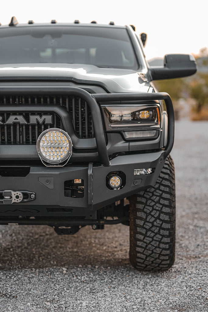 Detail of the front bumper and lighting accessories