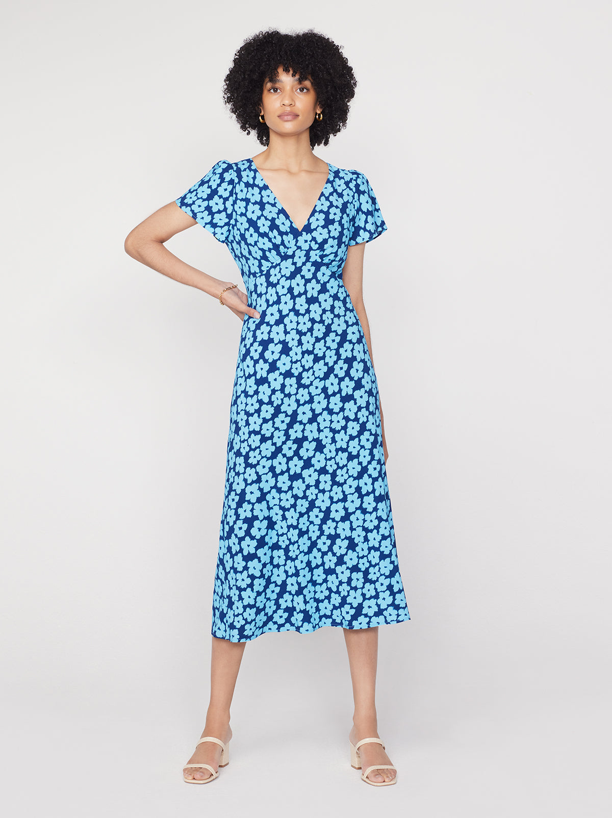 Effie Blue Blurred Floral Midi Dress | KITRI Studio