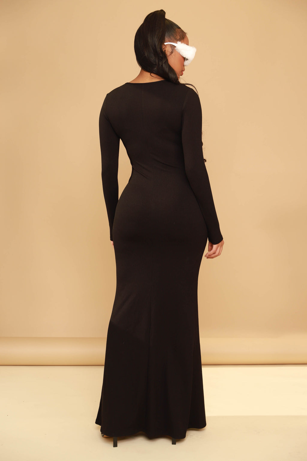 Endless Night Scoop Neck Snatched Maxi Dress - Black - grundigemergencyradio