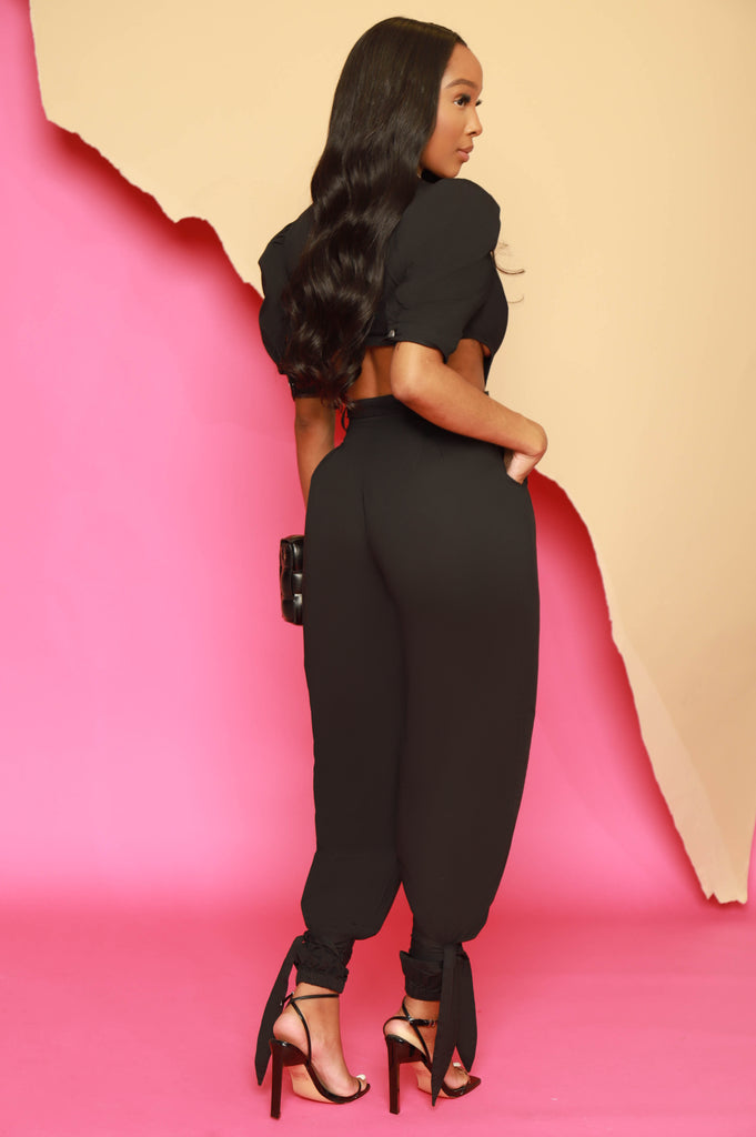 Who Knew Puff Sleeve Open Back Jumpsuit - Black - grundigemergencyradio