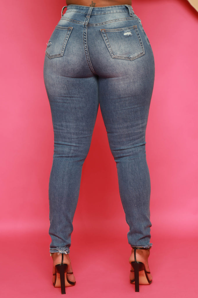 Let's Mingle High Rise Distressed Skinny Jeans - grundigemergencyradio