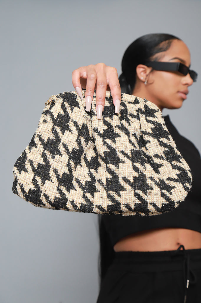 As If Crossbody Snap Knit Clutch - Houndstooth - grundigemergencyradio