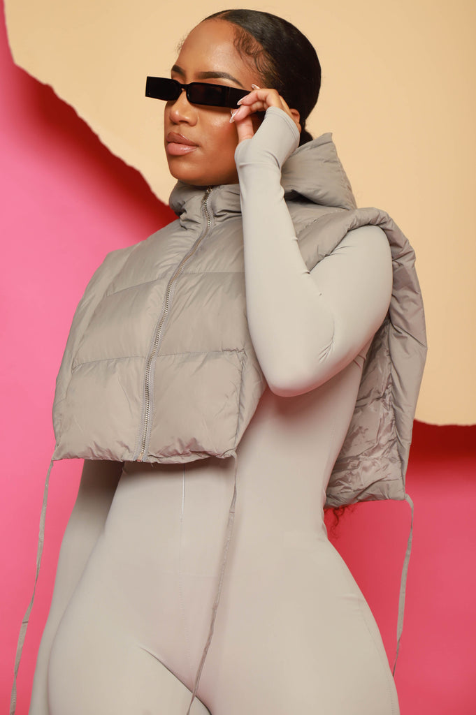 Go Crazy Hooded Puffer Vest - Grey - grundigemergencyradio