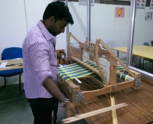 satya school table loom