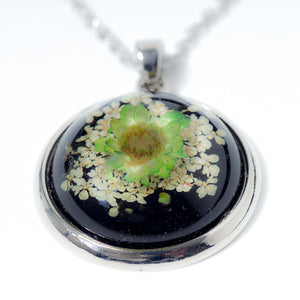 Flower Necklace Orb Green