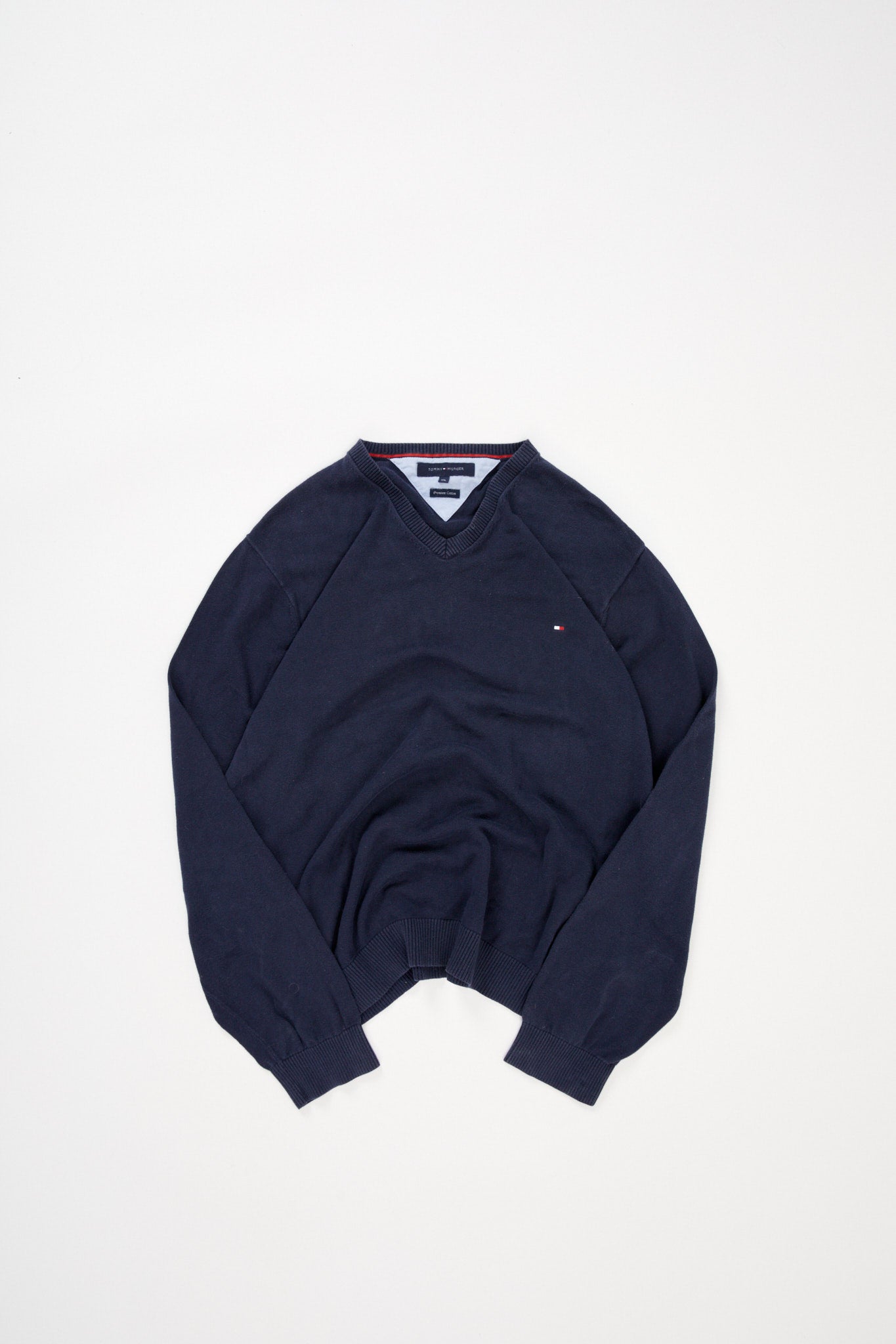 Image of Tommy Hilfiger V-neck sweater (L)