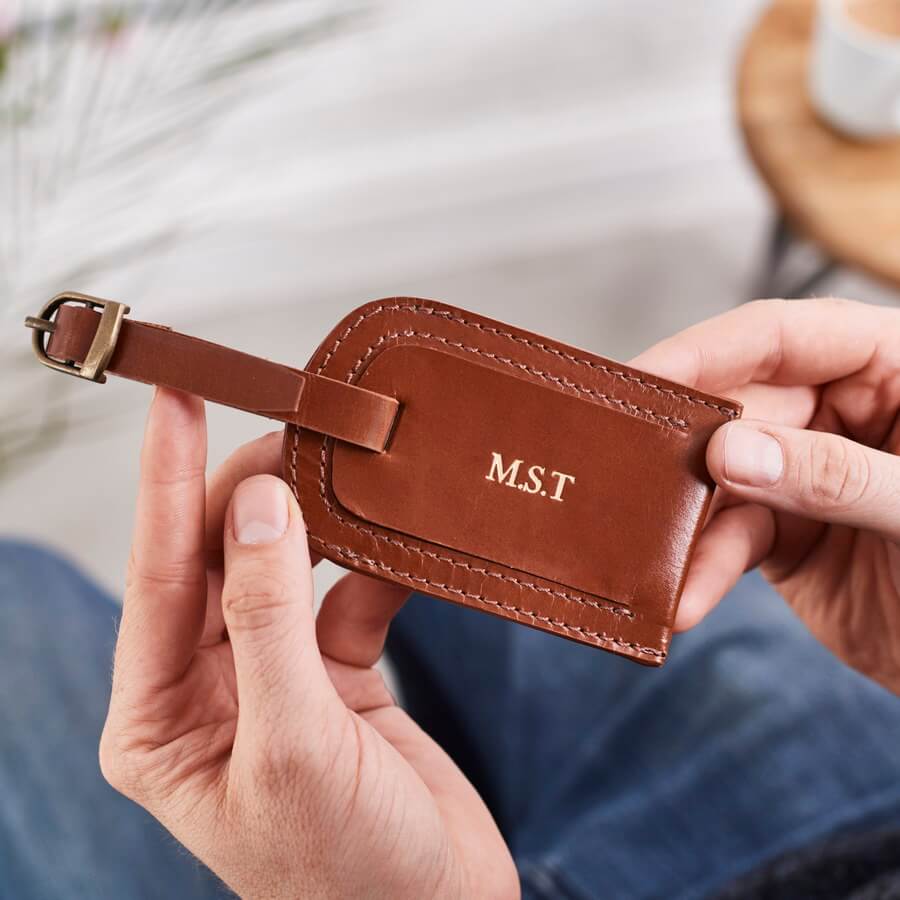 biggest-range-of-handmade-leather-luggage-tags-pure-vintage-style