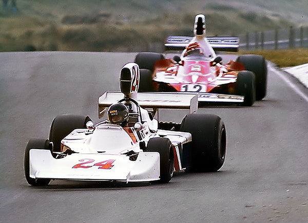 Zandvoort 1975 James Hunt Hesketh Racing vs Niki Lauda Ferrari