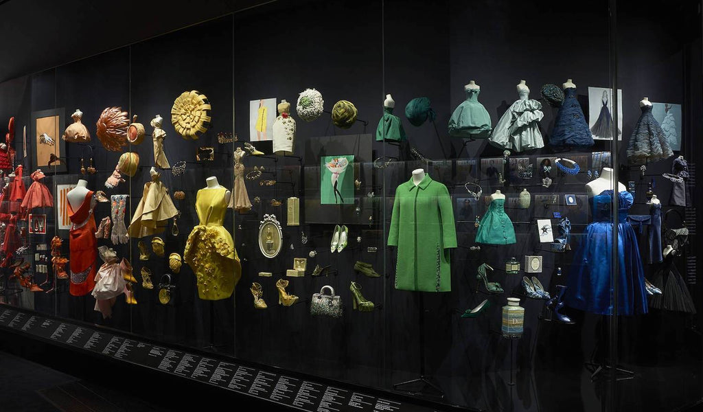 London V&A Museum Fashion: The Largest And Most Comprehensive