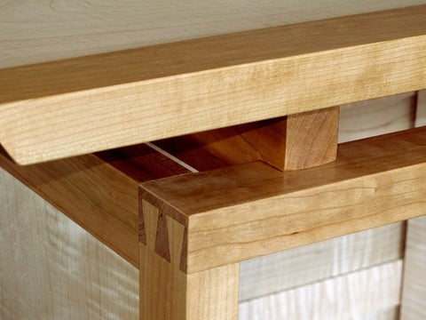 The clever construction of our fine solid wood furniture is left visible, as a unique design highlight.