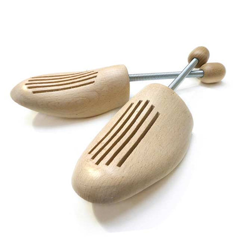 wooden shoe trees | logues shoes since 1921