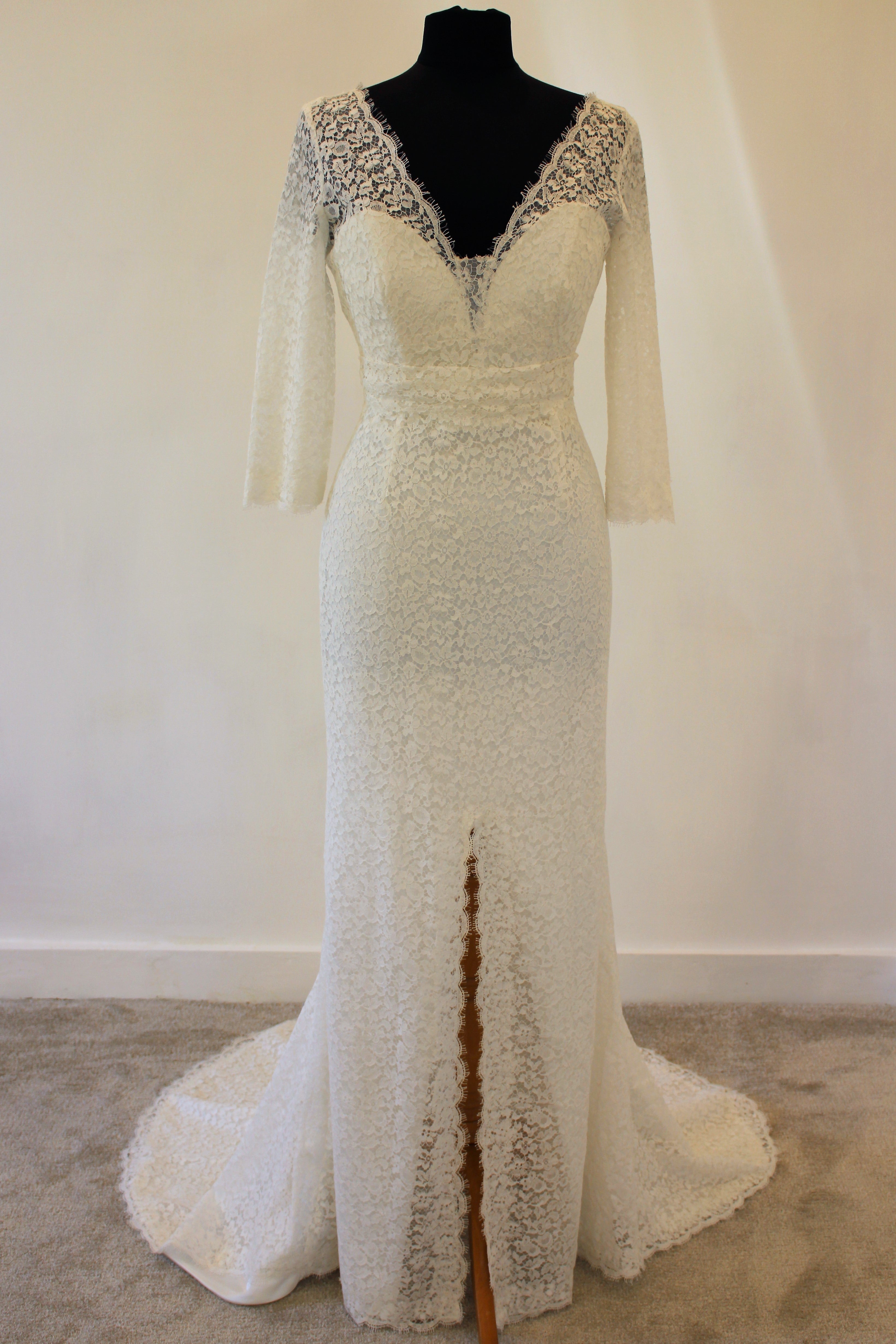 Cymbeline Lace Boho Sample Sale Wedding Dress Buy Online Rosemantique
