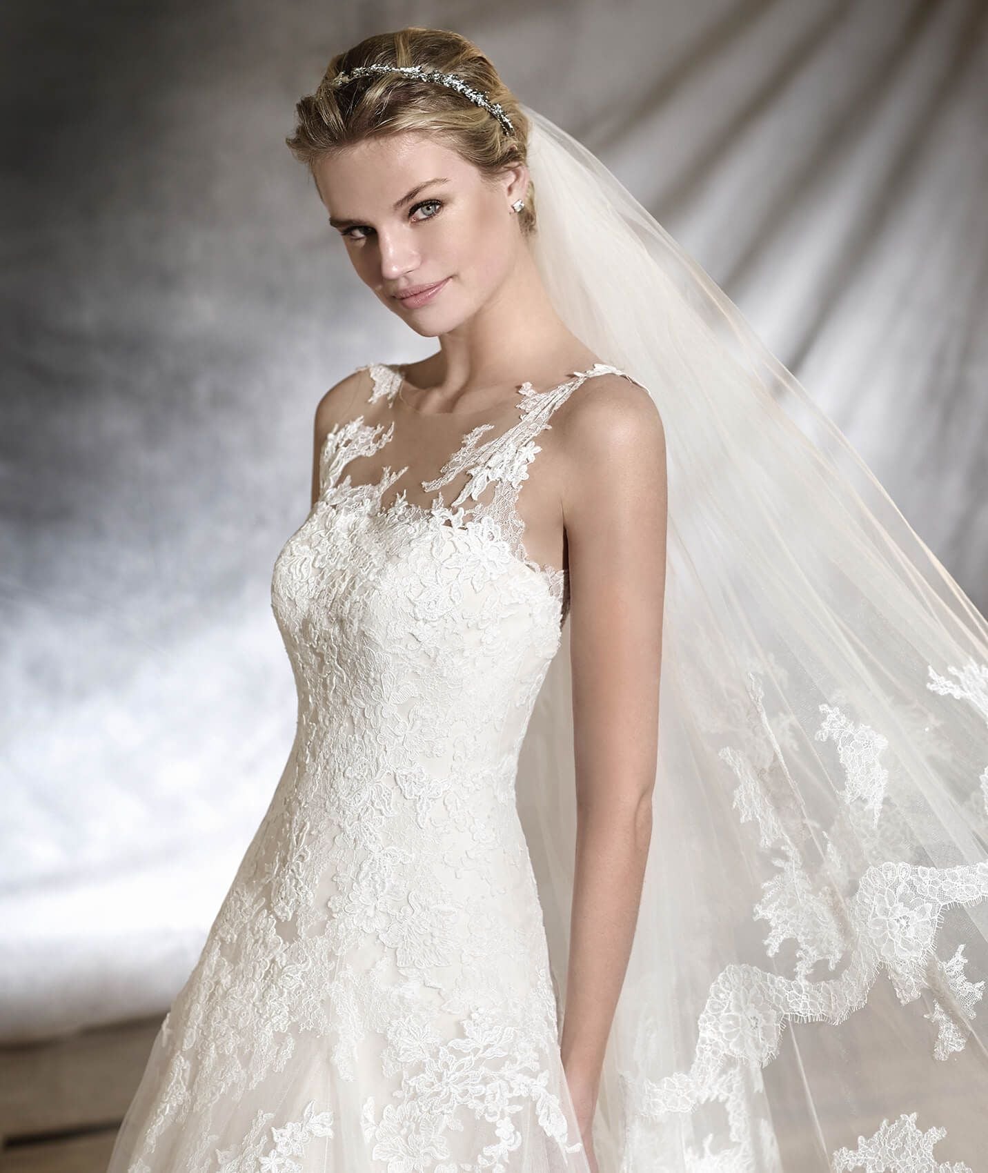 Pronovias Olwen designer lace sample sale wedding dress buy online