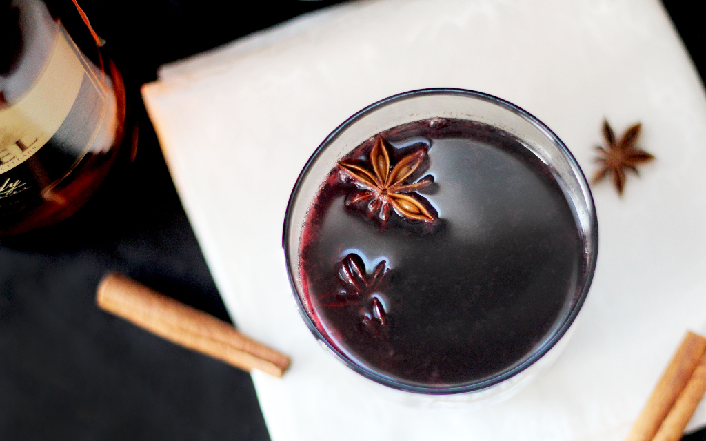 Collagen-infused mulled wine