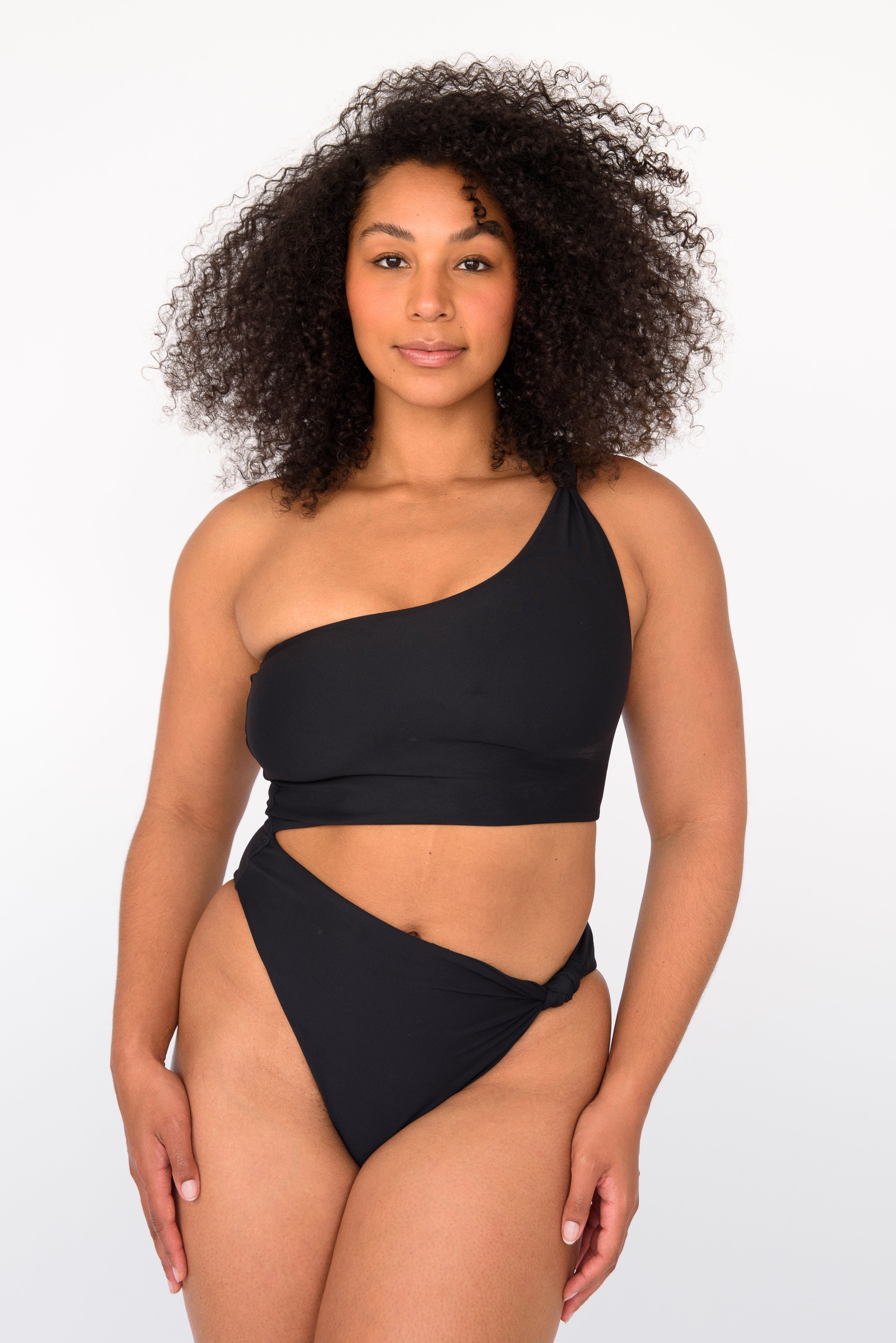 Nicole One Piece - Black