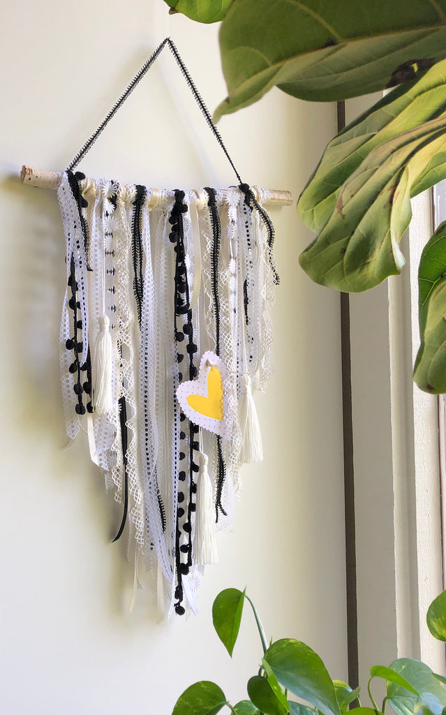 How to make a wall hanging