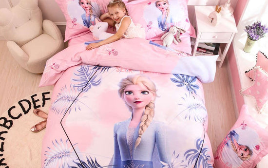 https://cdn.shopify.com/s/files/1/1398/4647/products/disney-frozen-elsa-collection-pink-bedding-set-with-duvet-cover-bed-sheet-bed-sheet-furper-queen-size-4psc-set-512708_550x.jpg?v=1605785026