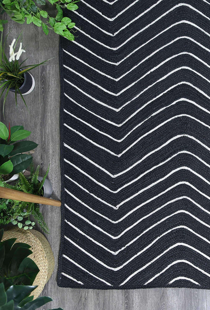 Cameron Natural Chevron Black Rug The Rugs