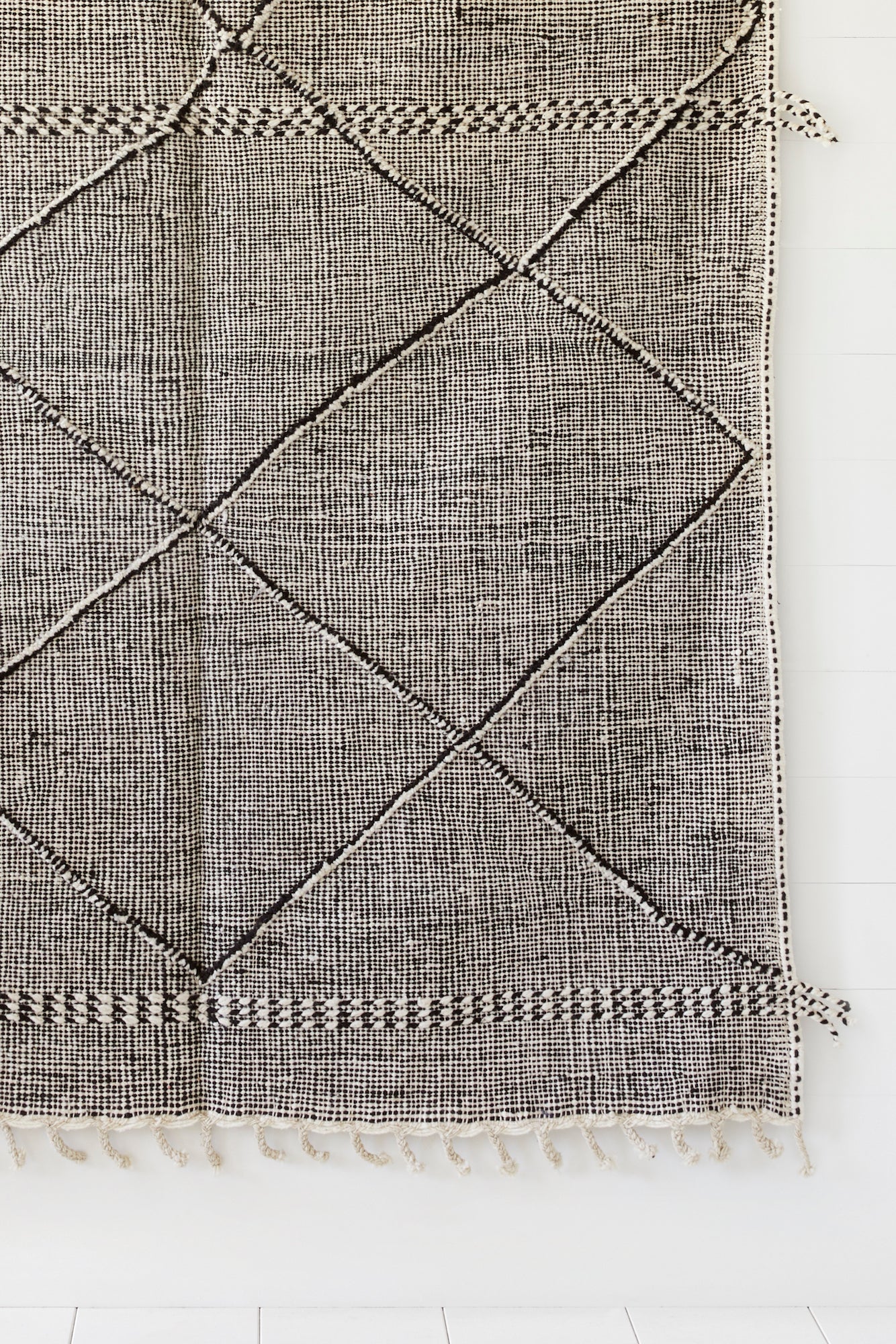 No. 29 - Moroccan Flat Weave Kilim Rug - 6'-2" x 11'