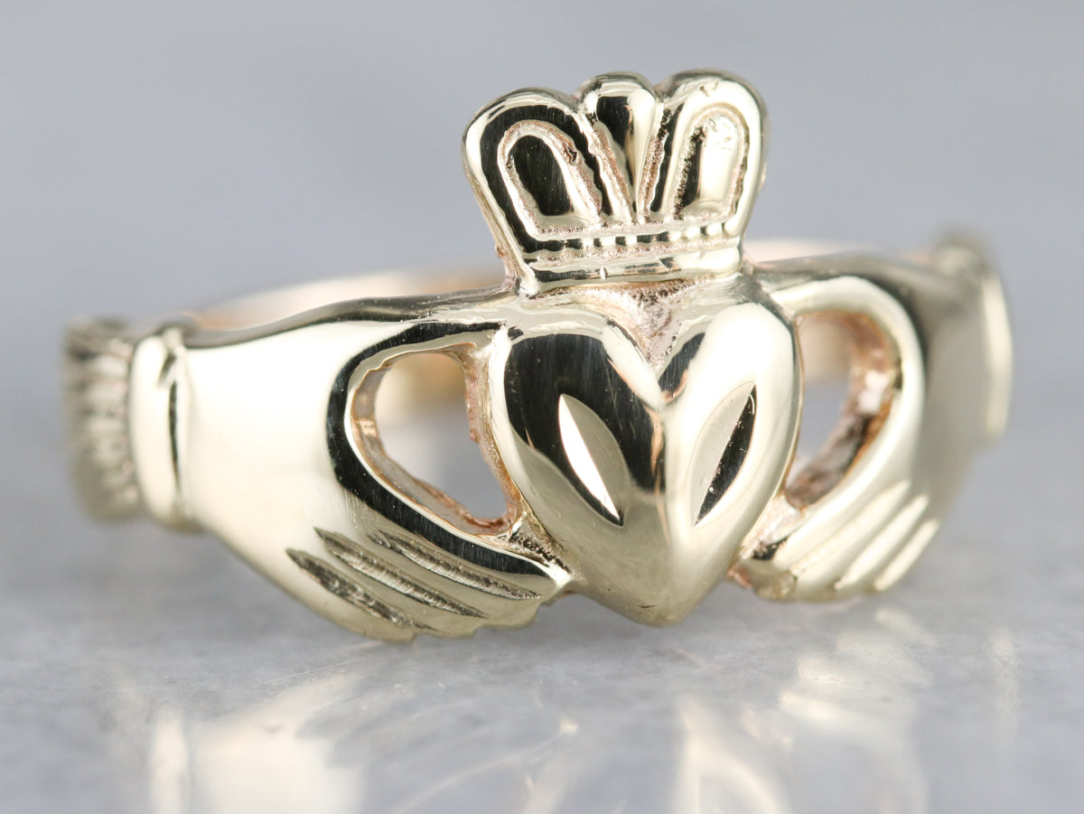 Classic Yellow Gold Claddagh Band   1822 27 1200x 