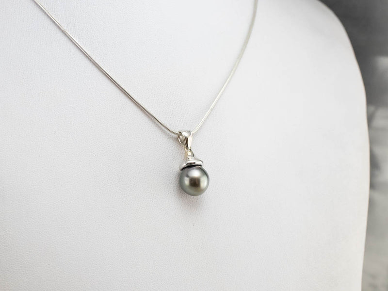 White Gold Black Pearl Pendant