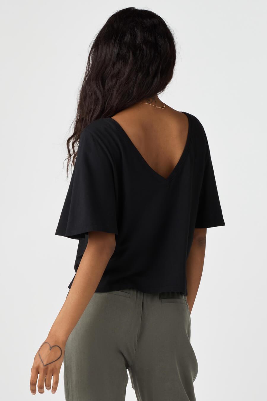 The Cropped Flutter Tee