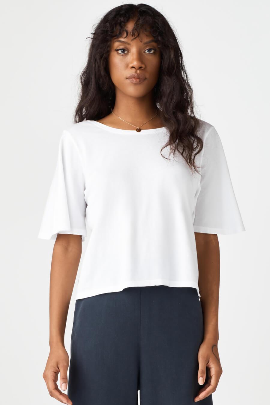 The Cropped Flutter Tee – VETTA