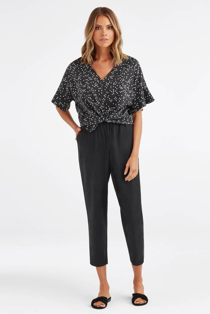 The Flounce Sleeve Blouse – VETTA