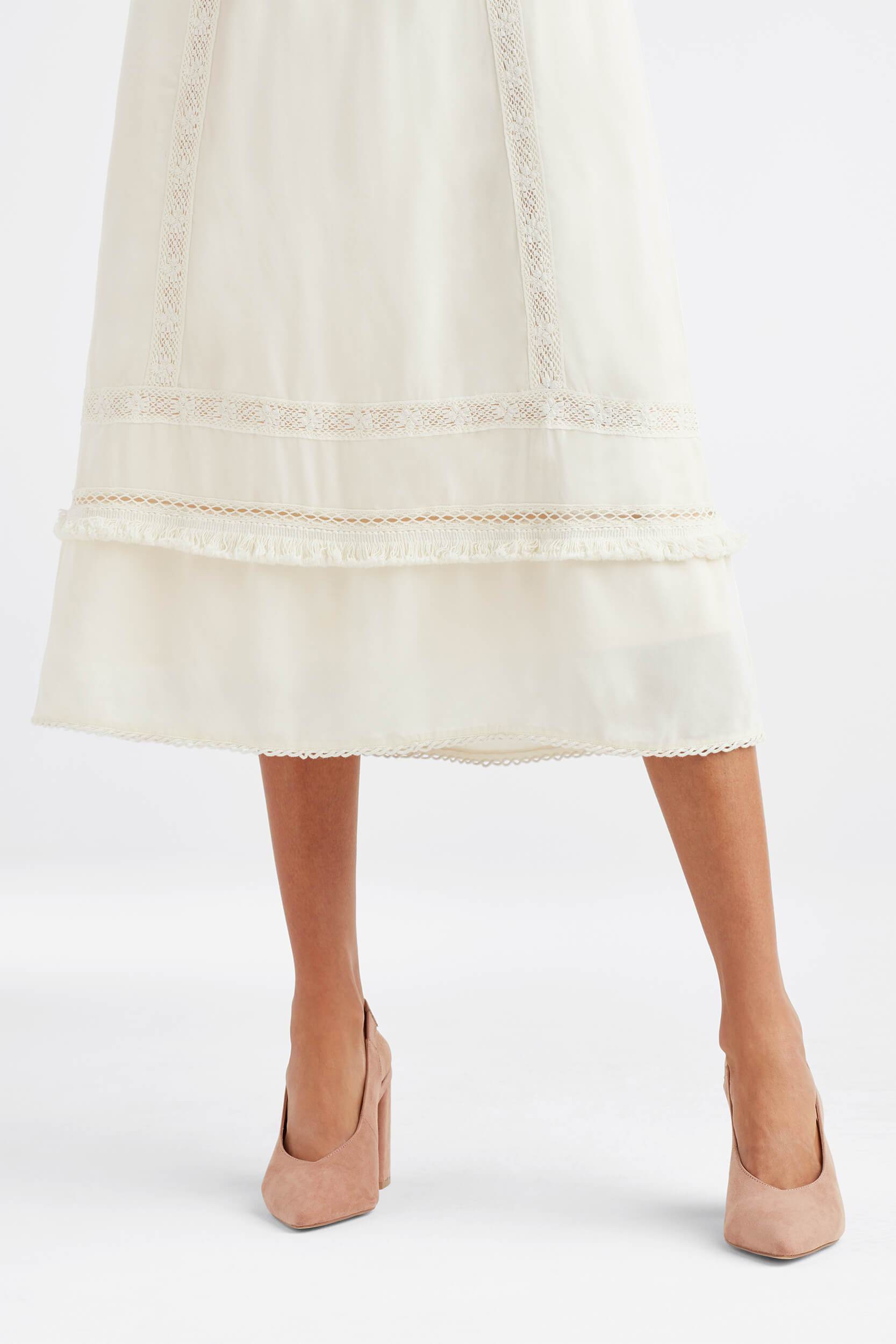 The Lace Midi Dress – VETTA