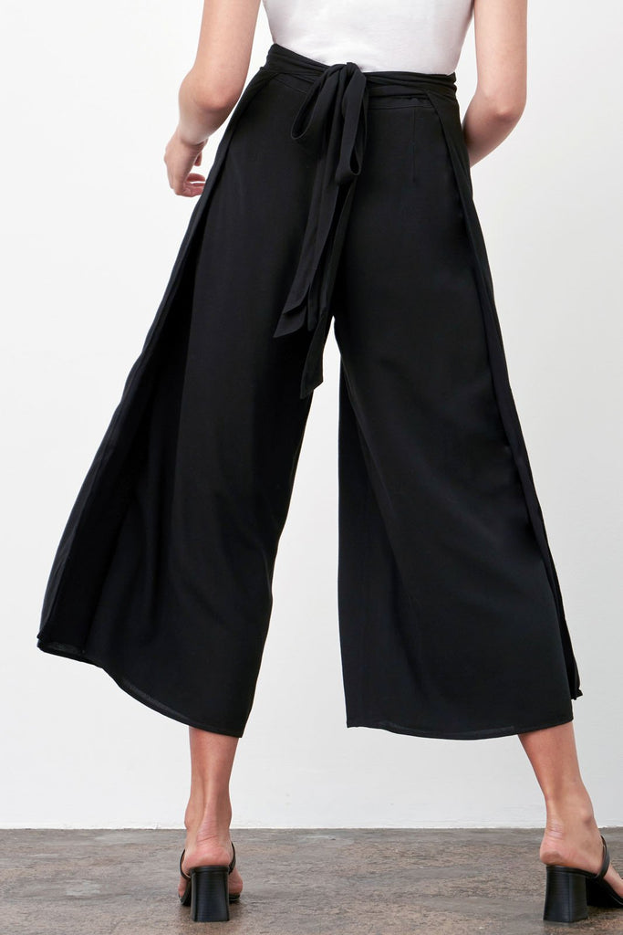 The Reversible Wrap Pant – VETTA