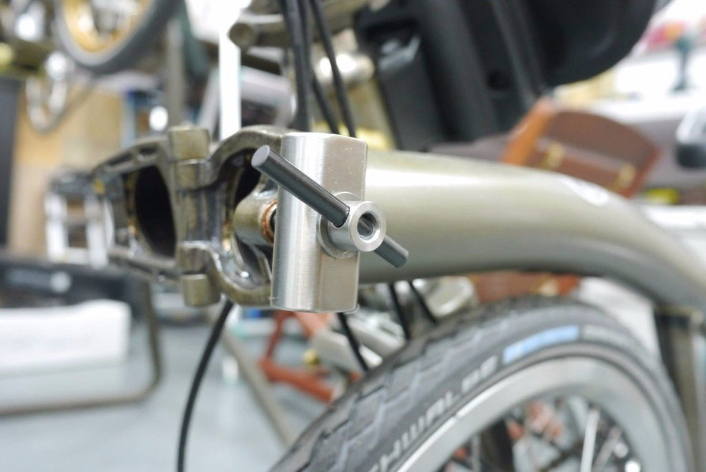 brompton hinge clamp