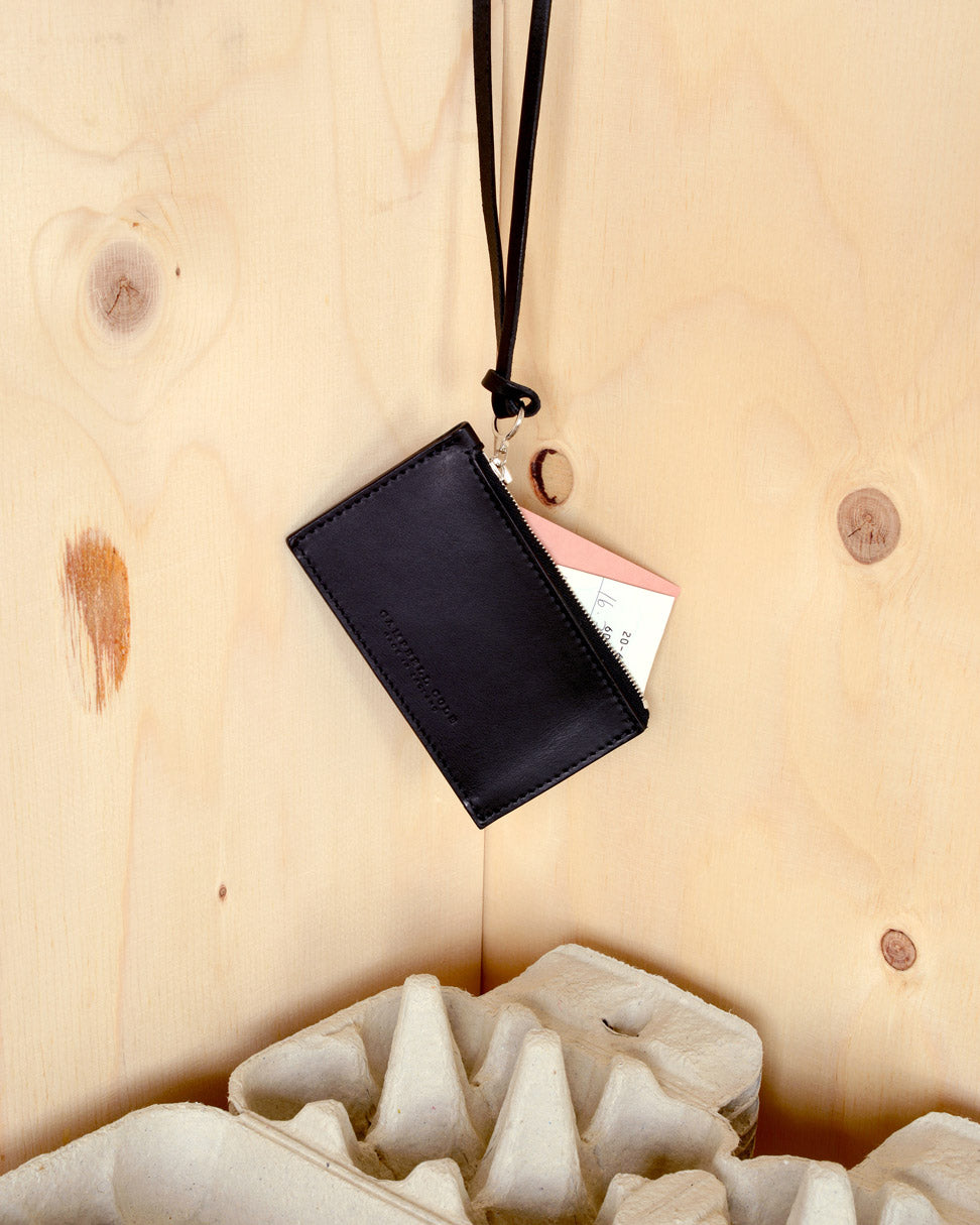 BLACK LEATHER POUCH - MADE IN ENGLAND