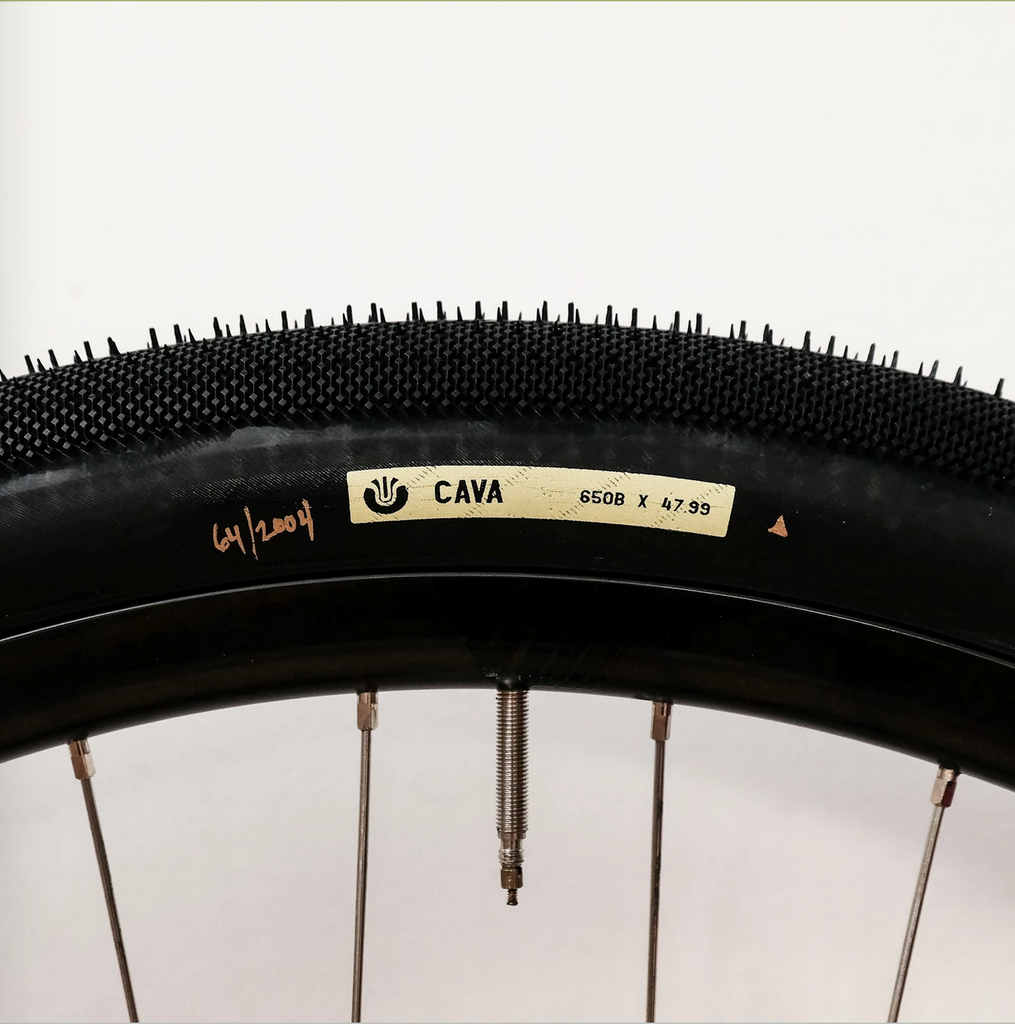 UltraDynamico Cava tire - JFF 650b x 47.99, black – Rivendell Bicycle Works