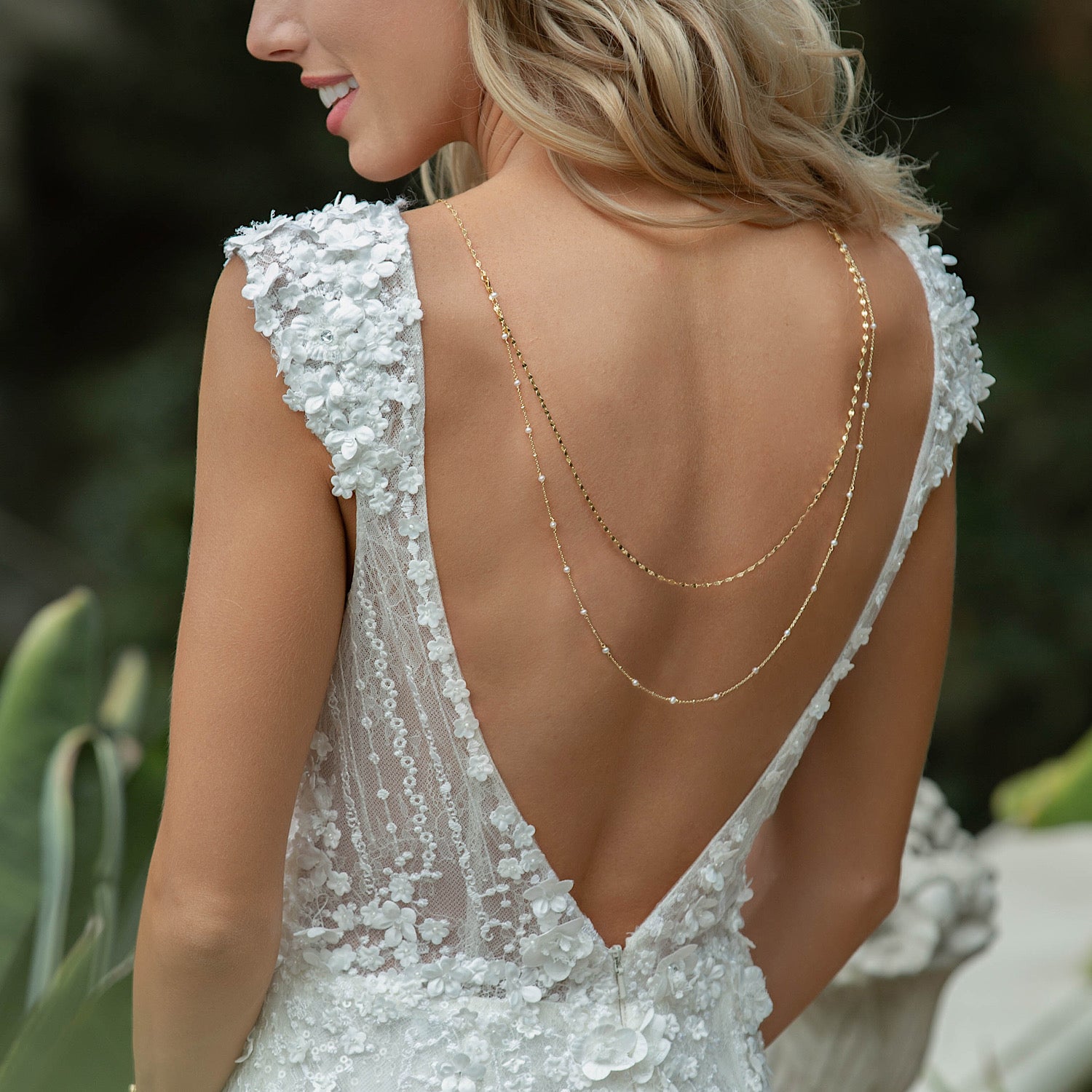 Bridal Gold Pearl Back Necklace Jewelry 