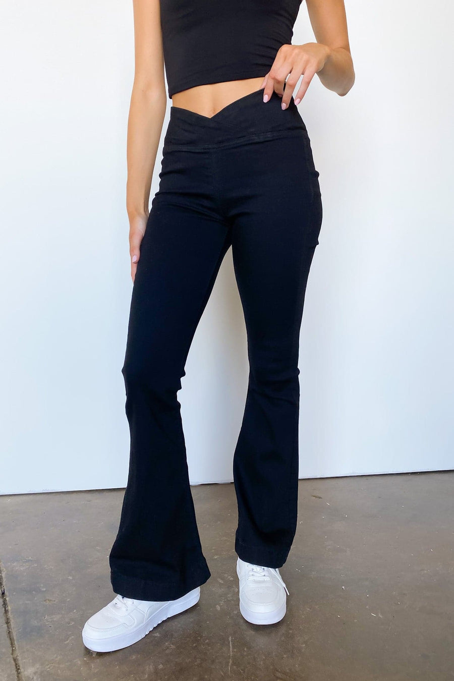 S / Black Alaiah Crossover V-Waist Pull On Flare Jeans - kitchencabinetmagic