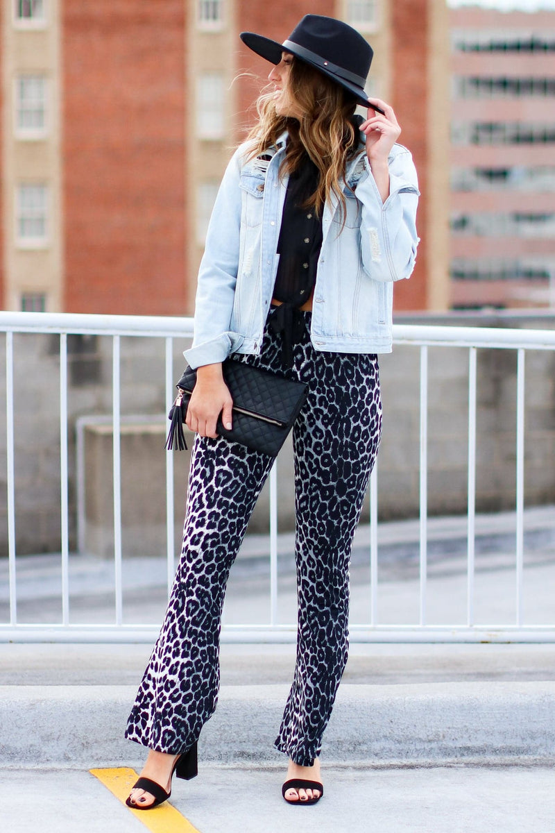 Flared Leggings - Charcoal discharge Leopard – FUNKY SIMPLICITY