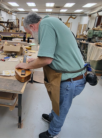 richard ash repairing a dulcimer top