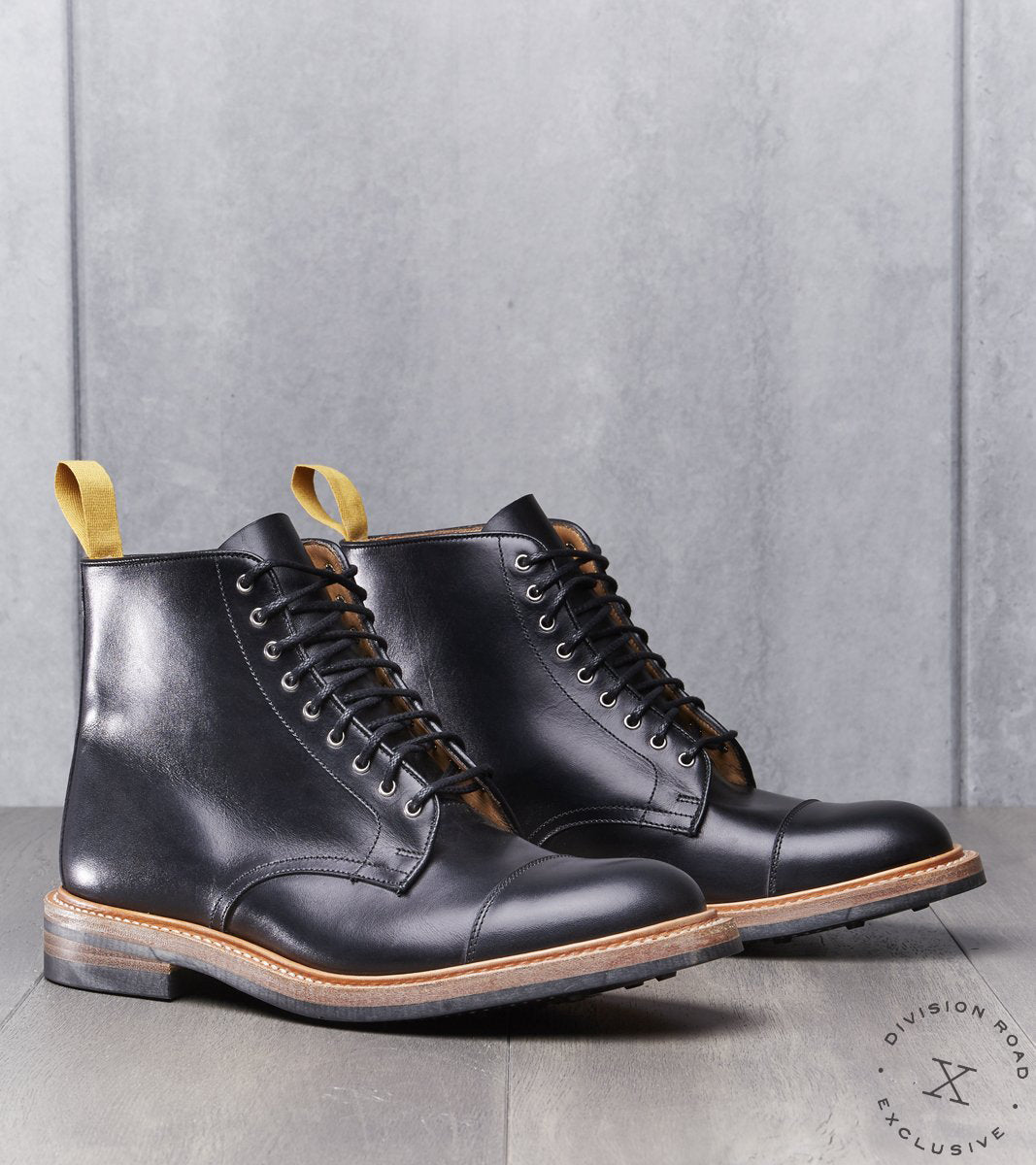 cap toe boots black