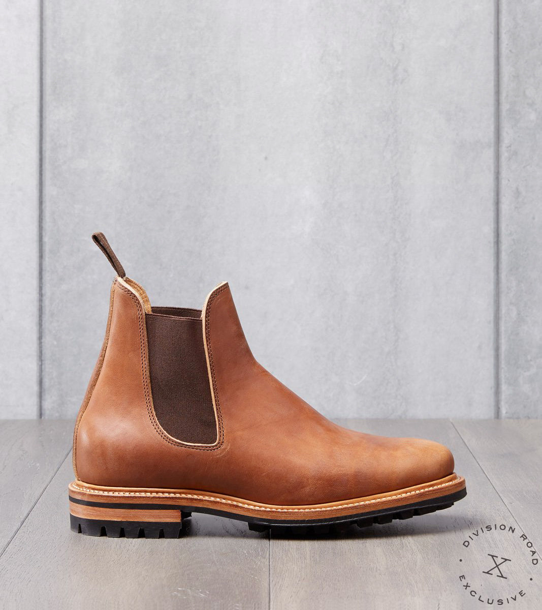 tanner lug sole chelsea boot