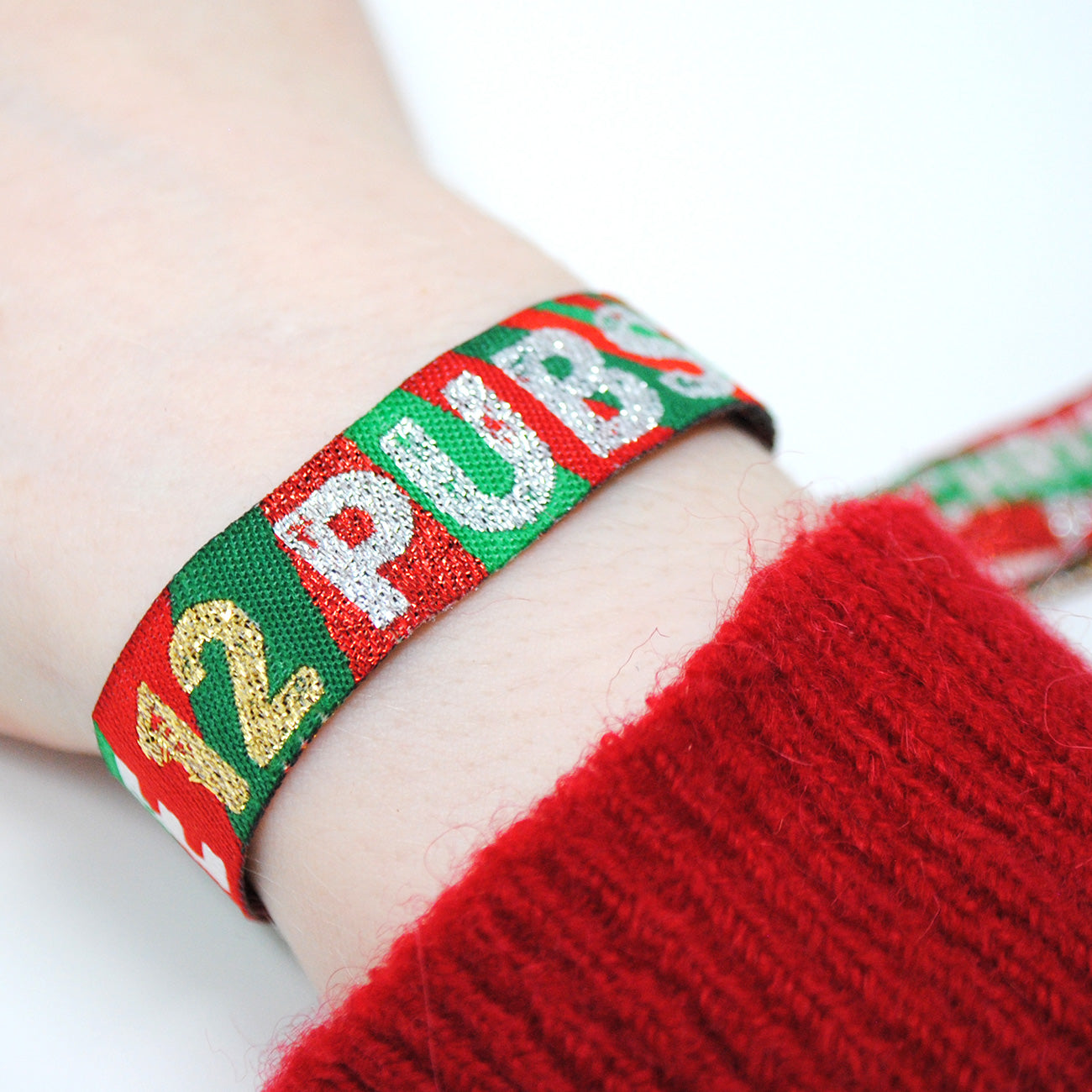 the 12 pubs christmas party pub crawl wristbands favours