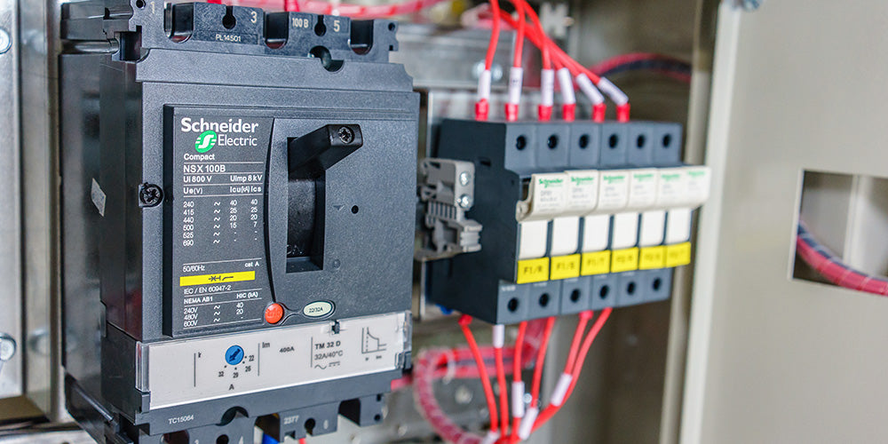 Circuit breaker types