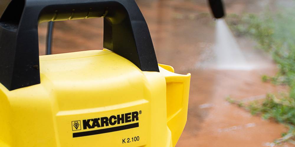 how to use a pressure washer 