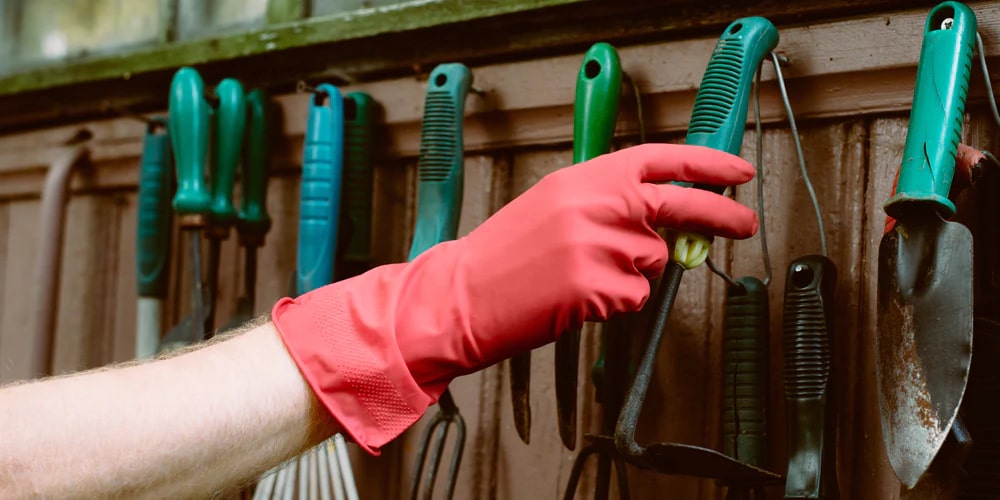 essential gardening tools