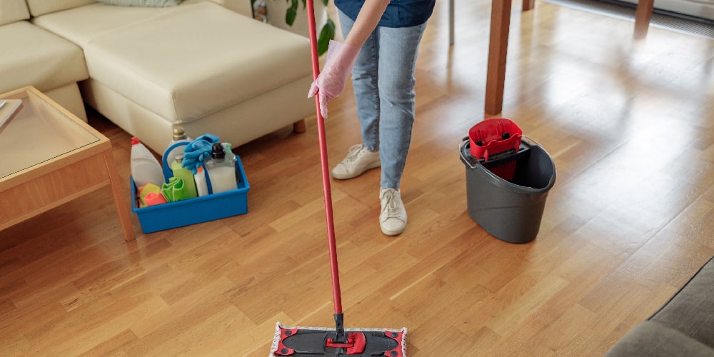 how to clean hardwood floors