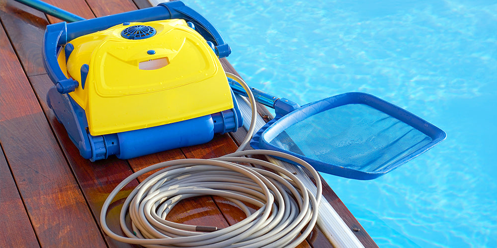 Skimmer net for pool cleaning