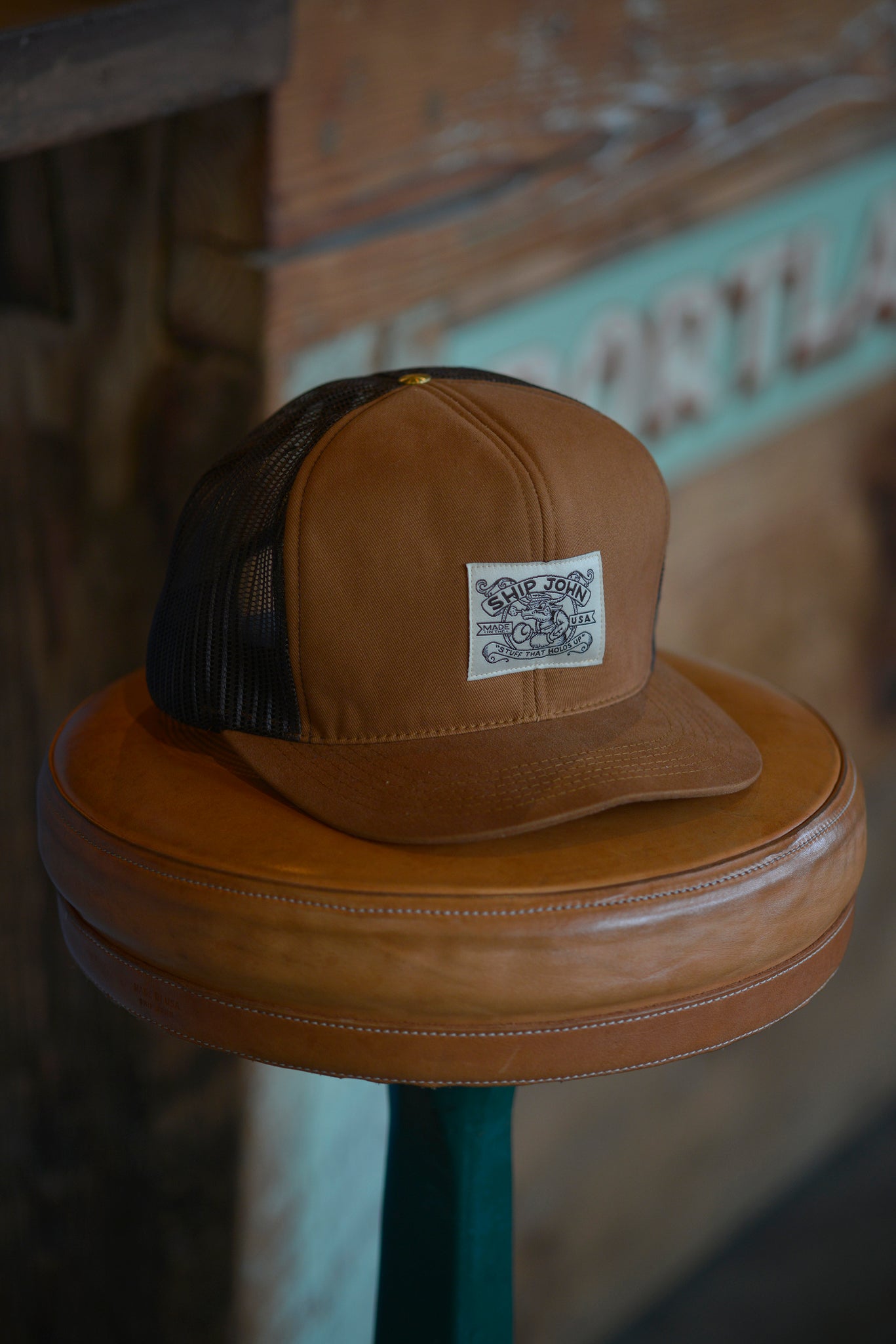 Ariat Men's Brown Oilskin Mesh Cap