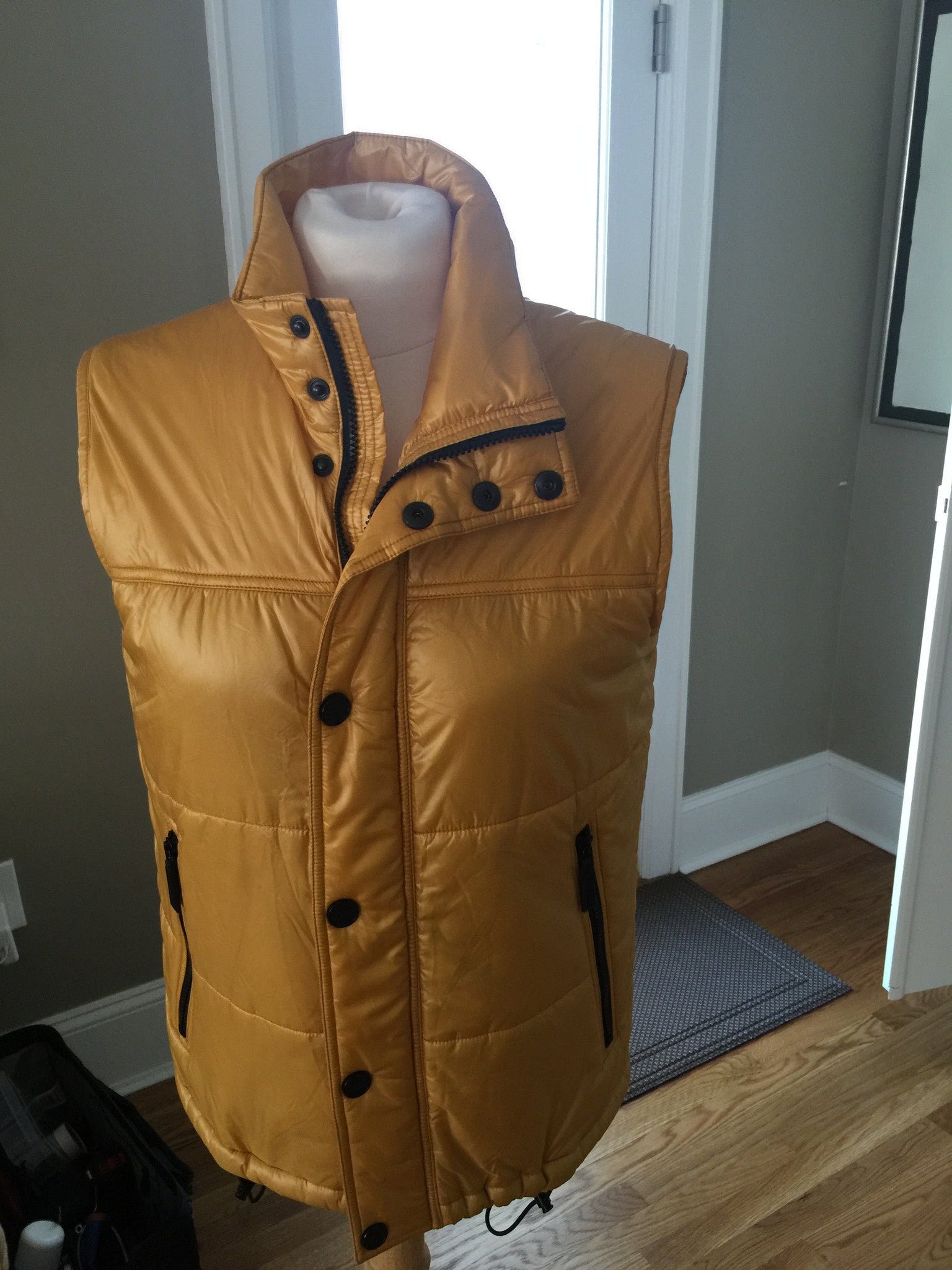 burberry vest brown