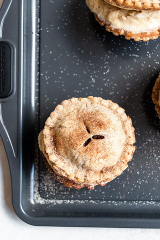 Apple pie sammies